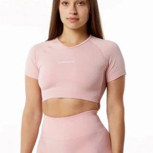 Alphalete Amplify Short Sleeve Crop - Pink